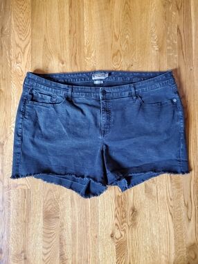 Torrid Black Raw Hem Denim Cutoff Shorts. Size: 24.